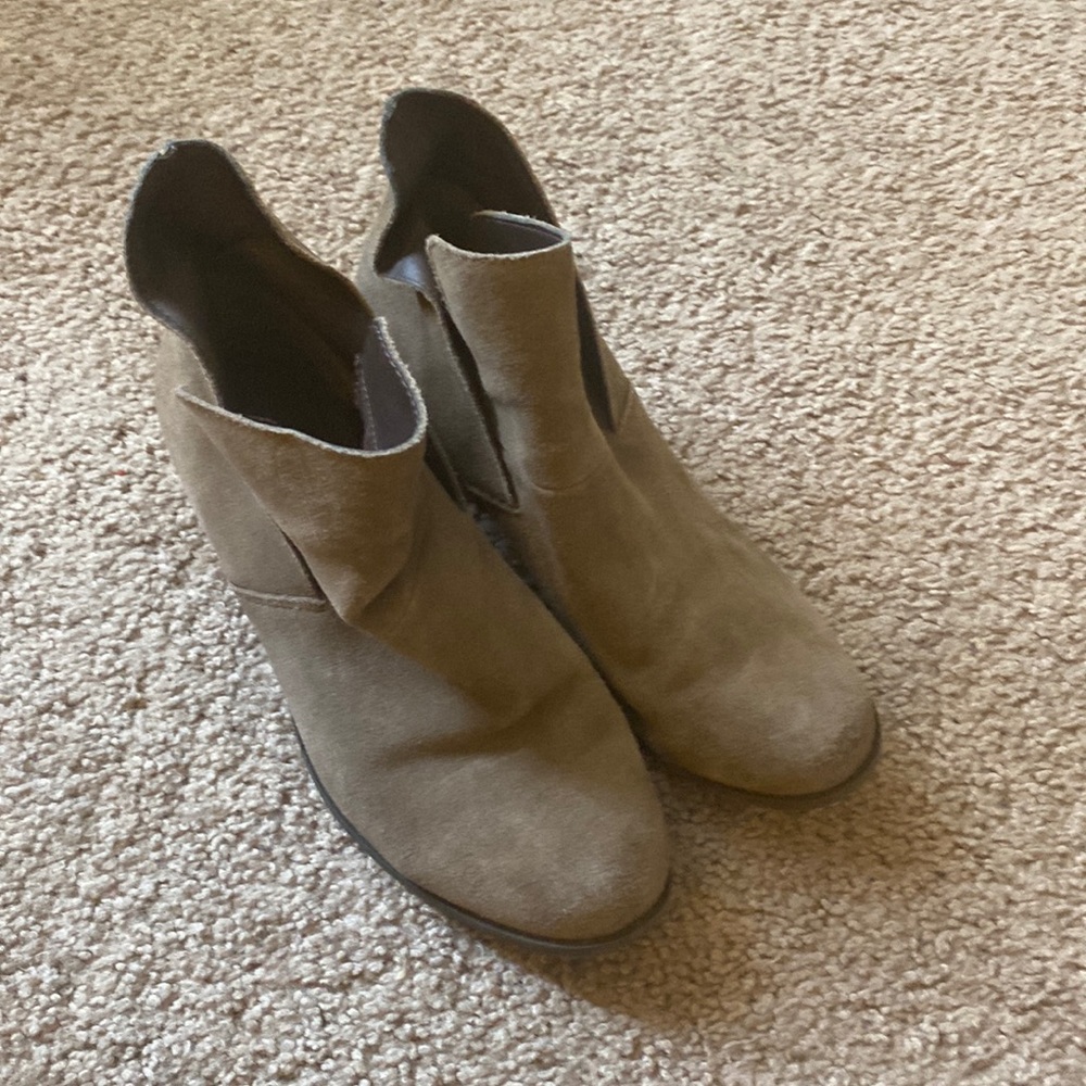 EUC tan leather booties